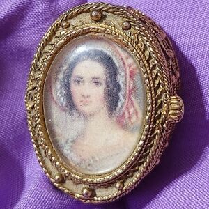 Vintage Florenza Italy Lady Portrait Trinket Pill Box A